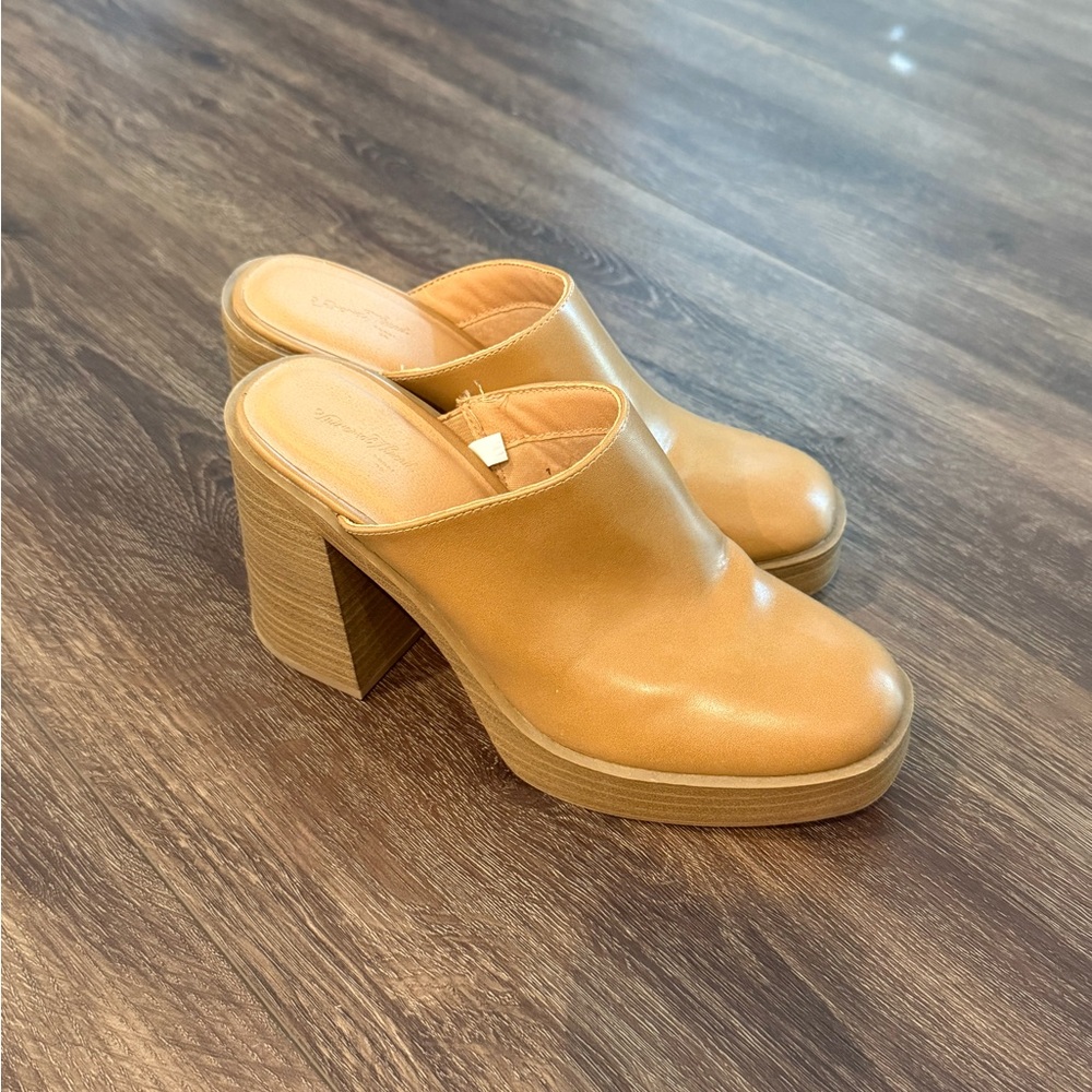 Women's Tan Leather Platform Mule Heels